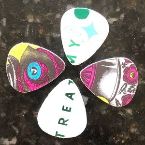 Meet your Posher, Maxine